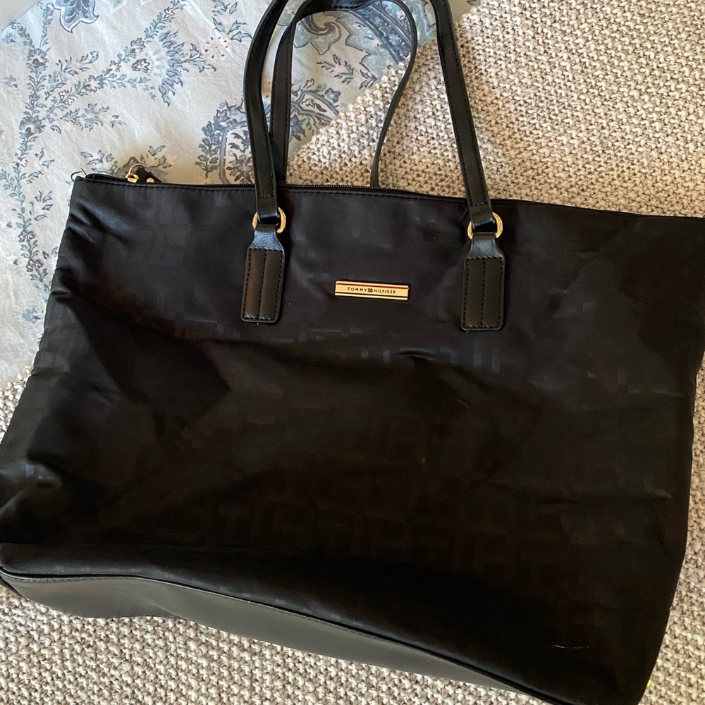 Tommy Hilfiger Purse